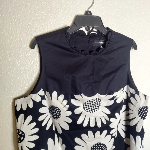 Victoria Beckham x Target Black Daisy Drop Waist Dress sz 2X - Picture 2 of 8
